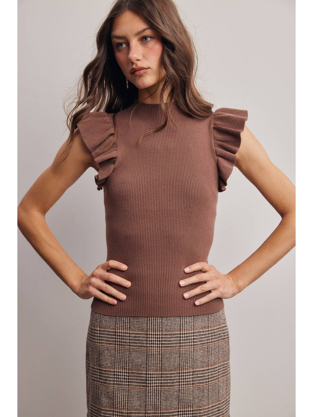 The Ruffle Hour Rib Knit Top — Mocha & Black — PREORDER